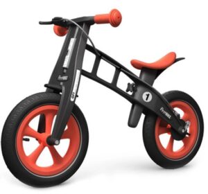 兒童滑步車推薦2.FirstBike