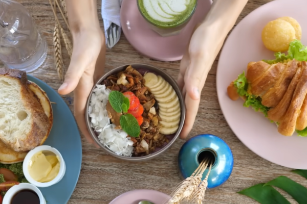 (便宜又有飽足感的食物)